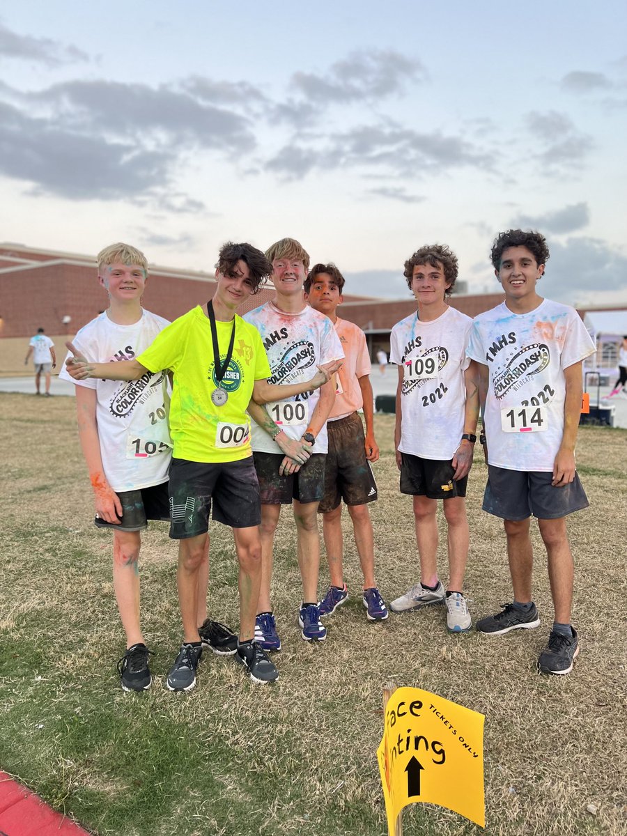 rafelop's tweet photo. Had an awesome time at the Black Light Color Dash 5k. Grateful for these moments; seeing the kids have a blast and being able to partake. https://t.co/YLDkKX9hrt