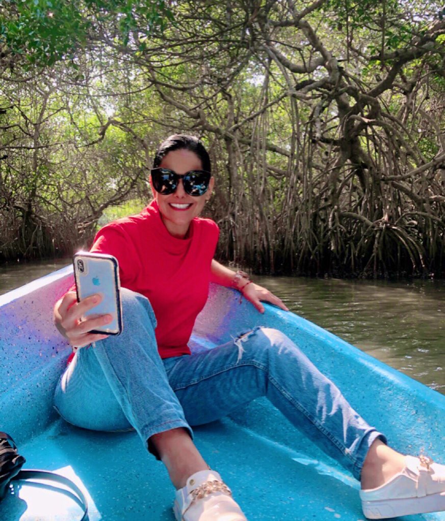 LETYdelCASTILLO's tweet photo. Y como dice el fotógrafo 
SONRÍA y LEVANTE la cara !
#BuenasTardes 😃🙏🏼 https://t.co/mSEvgfuYRb