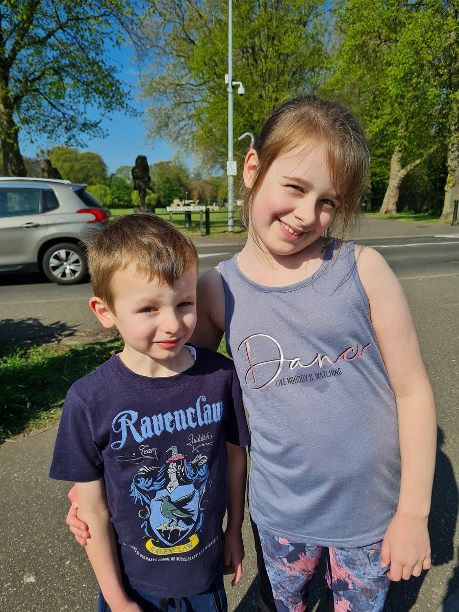 Stephen_MJR's tweet photo. Another @KLjnrparkrun completed today. Looking forward to next week's Mini GEAR
@HowardJuniorSch 
@Dahl_ClassHJS 
@KingsOak2018 https://t.co/yLjUERjmit
