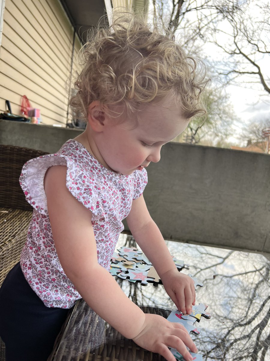 JessicaMunoz3's tweet photo. Is there anything more frustrating than trying to construct a 24 piece puzzle with a toddler? https://t.co/6bRP2g6D3X