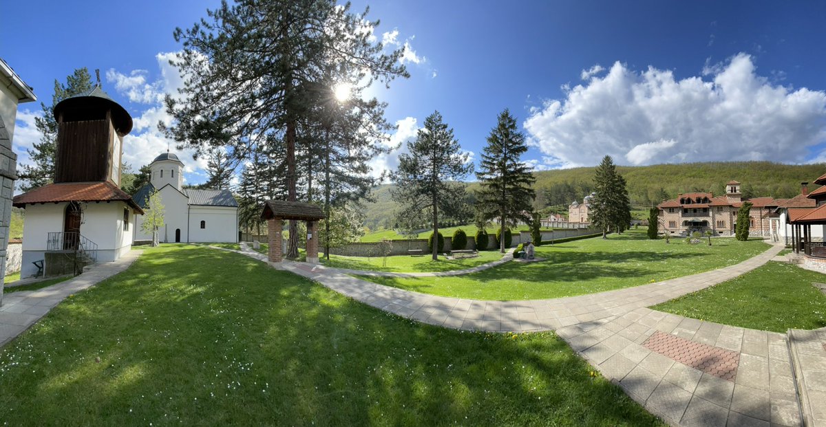 AdamTatalovich's tweet image. Hristos Vaskrese from Celije Monastery in Serbia! I came bearing flowers for the nuns and sweets for the children! God is Great! #HristosVaskrse #Easter2022 #Serbia #godisgreat