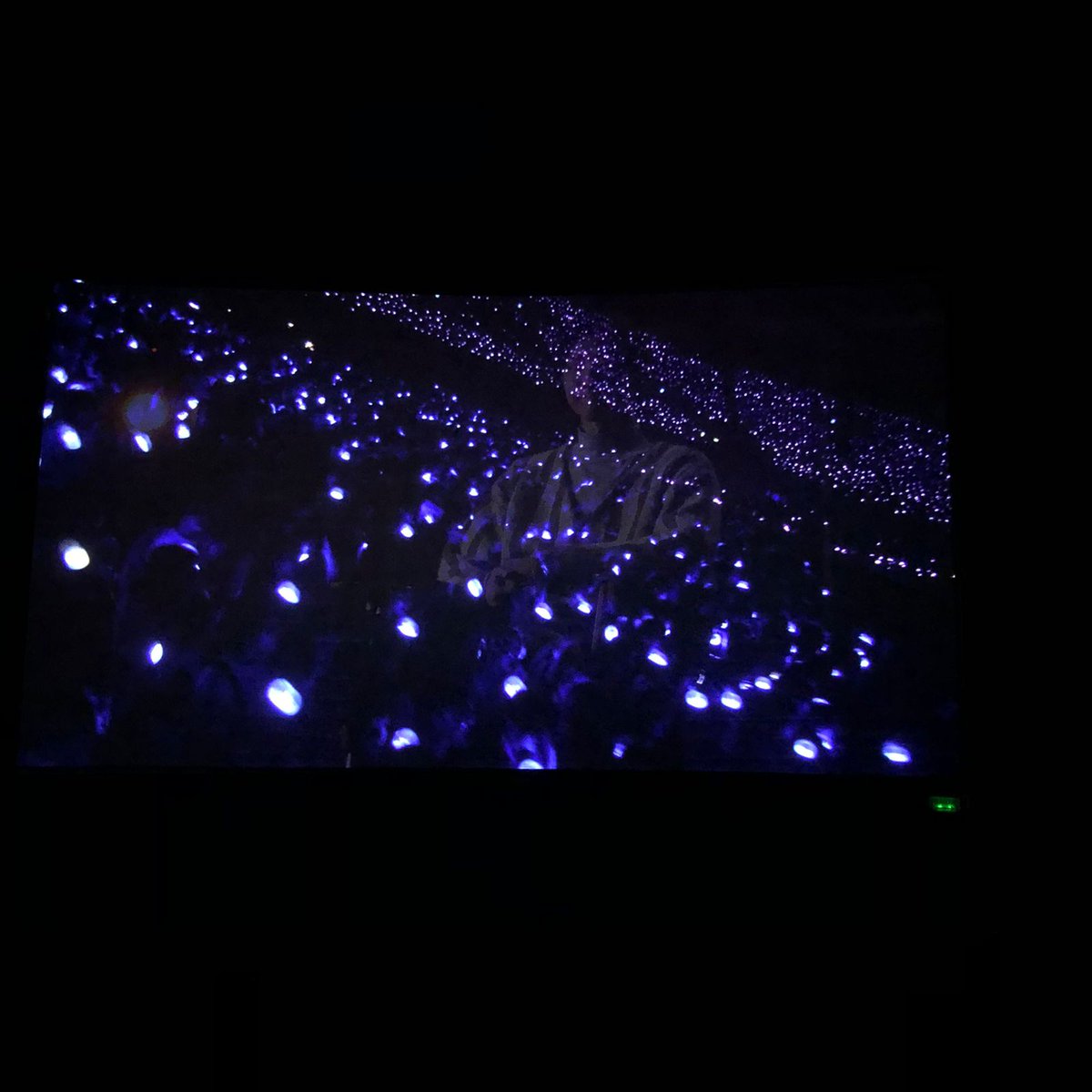 if_chuuya's tweet photo. Um dos melhores dias da minha vida sem sombra de dúvidas, estava tudo perfeito pq os meninos nunca erram. Conheci pessoas incríveis (nunca pensei q tinha tanta CARAT m cwb) e agradeço a @Seungkwan_BR , @offfluencer e @_essp pelos mimos 💎💕

#PowerOfCarat #PowerOfLove_TheMovie https://t.co/HVsg45rpl5