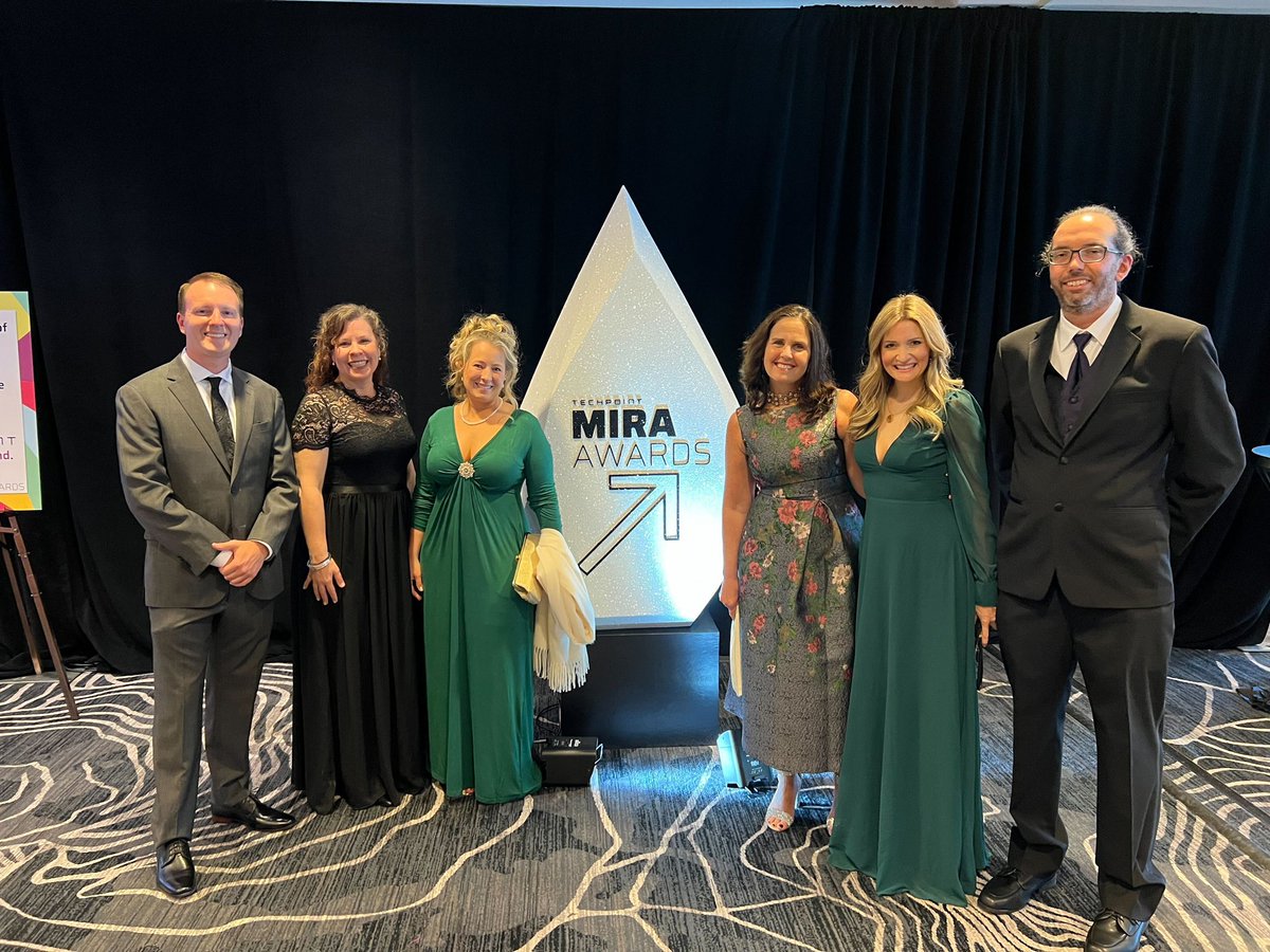 19swelchindy's tweet photo. Oh what a night! -So proud to be a part of this Five Star team and the work of the Indiana Learning Lab! #MiraAwards #FiveStarTech https://t.co/MeSJkdkMgM