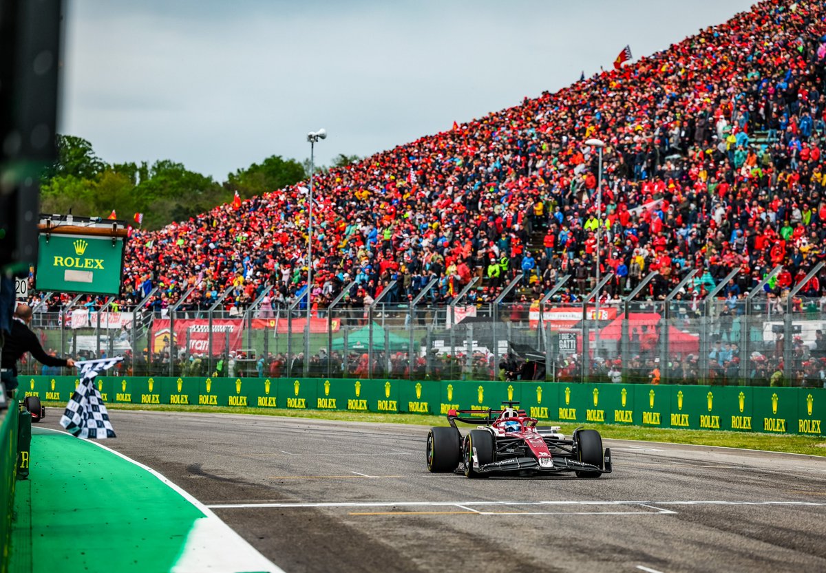 ValtteriBottas's tweet photo. 5th place in Imola 🇮🇹🏁

Grazie @alfaromeoorlen !

Read about the day: https://t.co/5SXYYqb0MI

#VB77 #F1 #ImolaGP @alfa_romeo https://t.co/zaMb5m3sWl