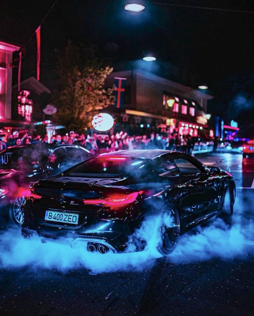 BMWHOUSE_'s tweet photo. BMW M8 Competition 🖤💨 https://t.co/oBCszoNRZ9