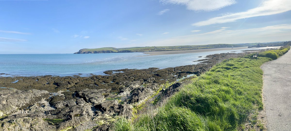 ileshelen1's tweet photo. As the #Easter holidays draw to a close we were lucky enough to go on a Welsh road trip enjoying adventures in #StDavids #BroadHaven #StGovans #Newport #Cardigan #CardiffBay ๐ด๓ ง๓ ข๓ ท๓ ฌ๓ ณ๓ ฟ๐๐๐๐ฆ๐ฅโฆand the Bunny remembered us too ๐ฃ https://t.co/pUa5jwNwOO