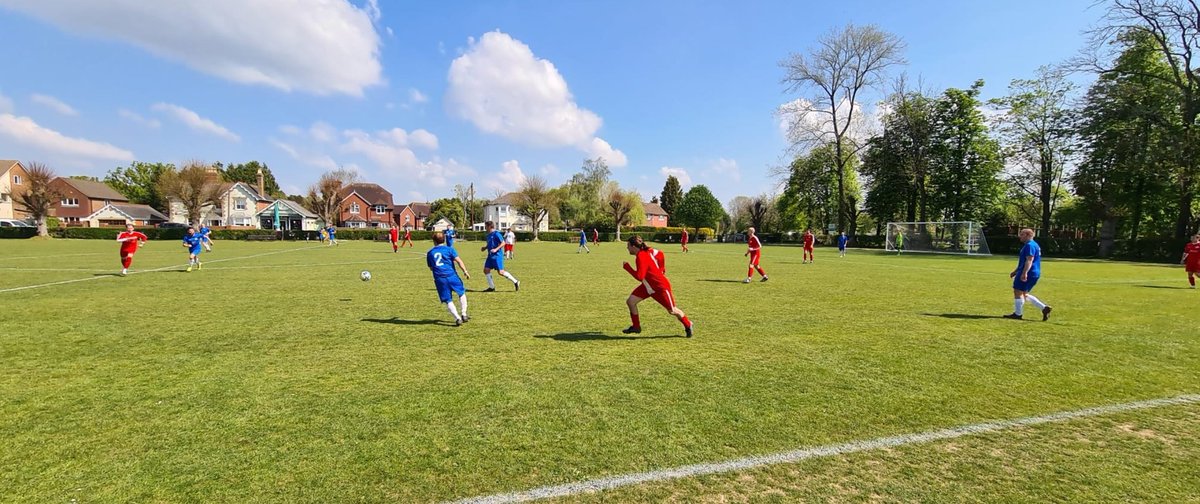 CVFConeclub's tweet photo. Today we played a special in-house game to raise funds for our friends #DapperShoes and their humanitarian aid fundraiser for refugees fleeing the conflict in Ukraine. A strong 31 player turnout and £270 raised. Massively proud of everyone involved 💙💛 https://t.co/rmfAx4nnVh