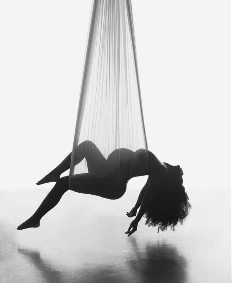 diediediei's tweet photo. Rapper Jesy Nelson posted on Instagram confirming her pregnancy. She deleted the post after ten minutes. #CongratulationsJesy! https://t.co/YkjN9hVoJp