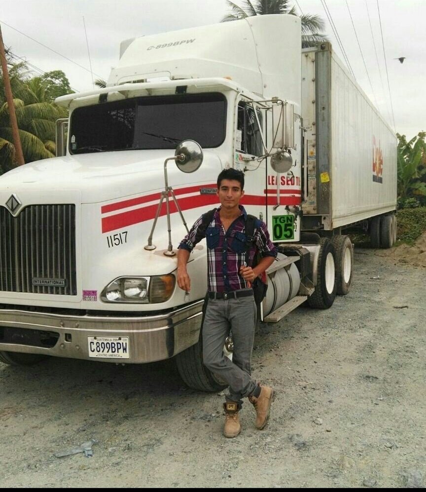 TruckFanSexXX's tweet photo. Lo prometido es deuda, flaquito pero vergon!!! Trailero chacalon!! https://t.co/gZ8EA9XJxT