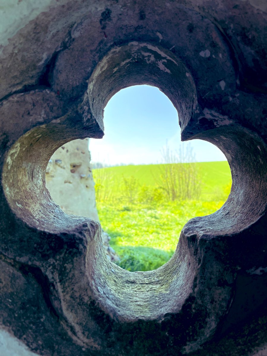 anri_brand's tweet photo. Bring your hand and feel the place of the nails. Do not doubt but believe, alleluia. John 20:27
#ChristIsRisen @creakesbenefice #Waterden https://t.co/atBdXa4rP1