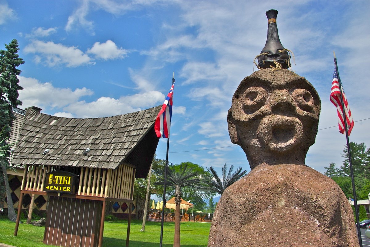 LuauAtTheLake's tweet photo. It's only 60 DAYS UNTIL OHANA! 

#CountdowntoOhana https://t.co/vfWyHsGK6S