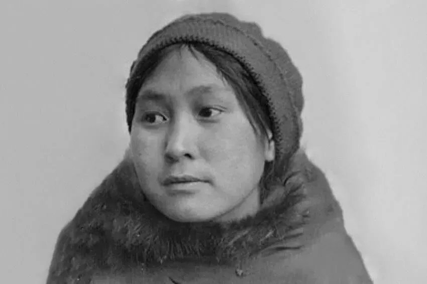 A mother of a story -- Sole #Survivor of a doomed #Arctic expedition, she was called the "female Robinson Crusoe". The remarkable story of Ada Blackjack 😲
 buff.ly/3MlLcau