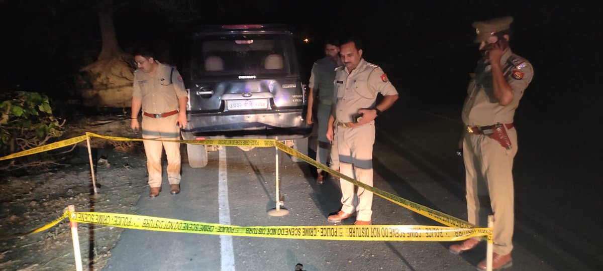 amethipolice's tweet image. #amethipolice थाना मुसाफिरखाना, जगदीशपुर व SOG अमेठी द्वारा कादूनाला के पास पुलिस मुठभेड़ में 6 शातिर अभियुक्तों गिरफ्तार को कर लिया गया है।मुठभेड़ के दौरान SOG प्रभारी धीरेन्द्र कुमार वर्मा, अभियुक्त महेश सिंह व अनुज प्रताप सिंह को गोली लगी है। 1/2 #CrackDownAmethipolice