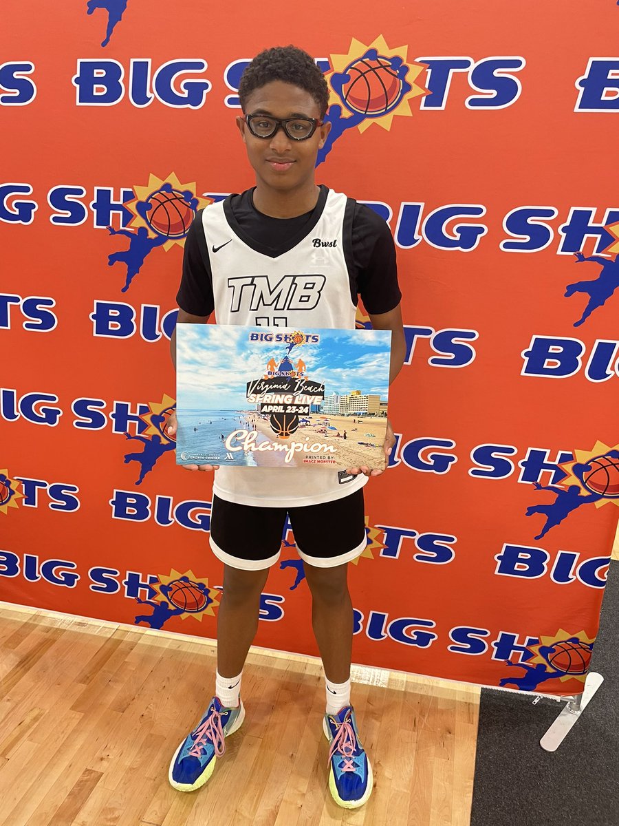 BigShotsGlobal's tweet photo. BWSL TMB big shots champs 
Joaqui vausuan 16 pts
Xavier Nelson 7 pts 

THE ACADEMY 
LANDOB SOMERVILLE 30 pts https://t.co/MawEqxHTca