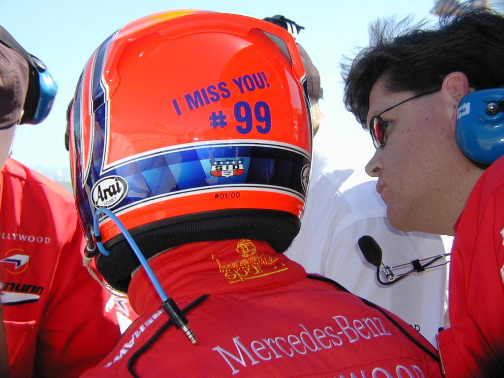 jackson2lincoln's tweet photo. Fuçando umas fotos aqui nos arquivos...
Olha o que eu encontrei...
@TonyKanaan em @HomesteadMiami 2000.
Primeira corrida de Morris Nunn.
Primeira corrida sem o amigo #GregMoore
#IndyCar #Indy #CART #BlogDaIndy #GM99 #RedGloves #SeeYaUpFront https://t.co/0ukATRfFVk