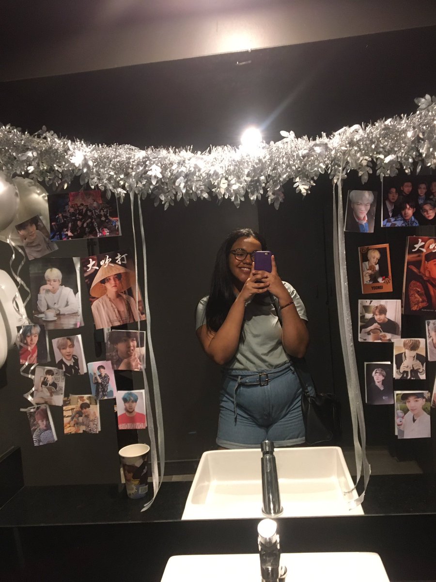 rarekimtae's tweet photo. um domingo legal com pessoas legais 💜 https://t.co/AWUxrI4zkg