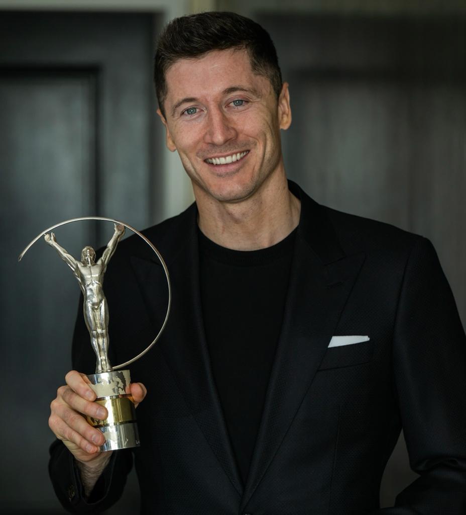 lewy_official's tweet photo. I would like to thank @LaureusSport for the award. It really means a lot to be recognized #Laureus #RL9 https://t.co/QKJ9SuJiZ4