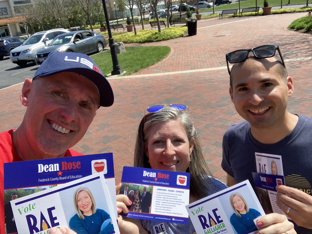 FriendsofRae's tweet photo. Great day to knock doors! #Rae4BOE #VoteDean https://t.co/QM6UZhPfWH