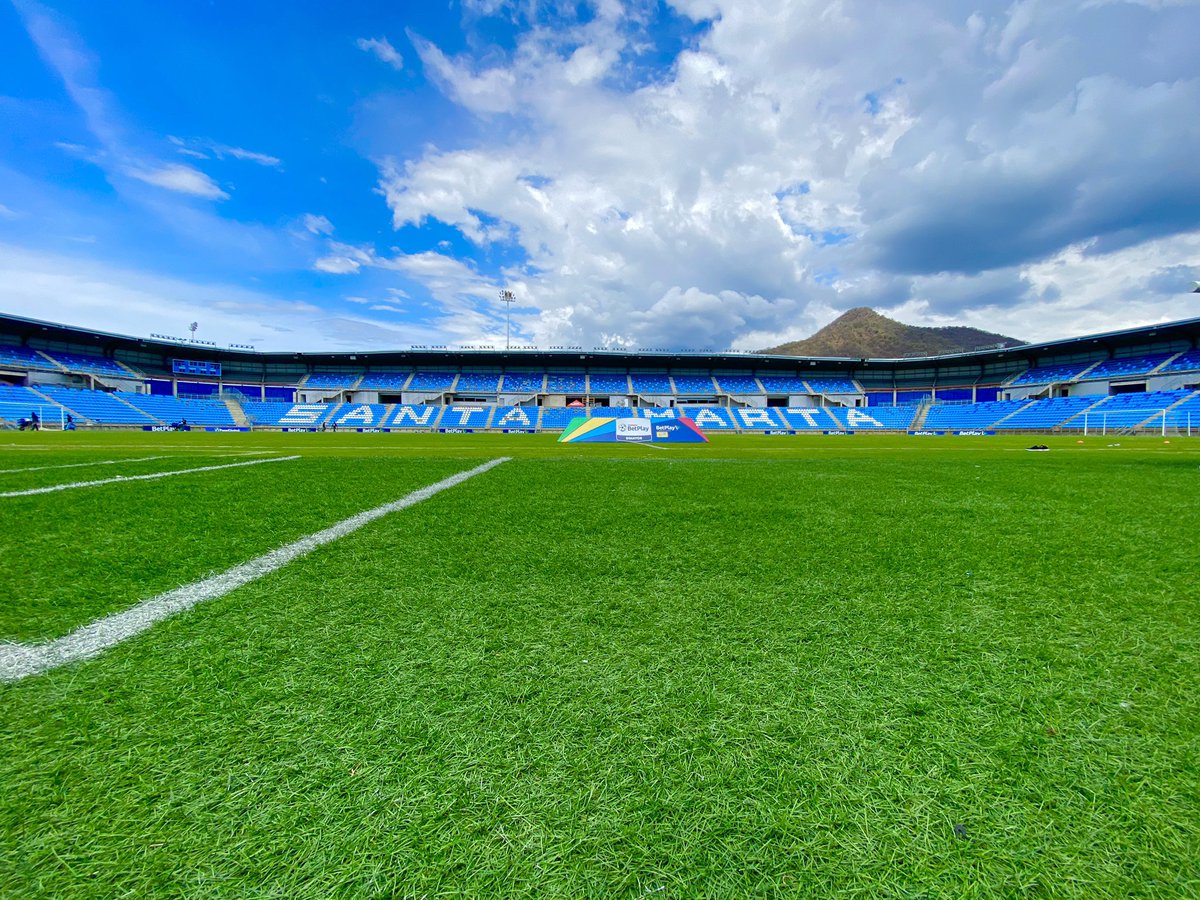 VirnaJohnson's tweet photo. Sr. Cruz, DT del @JuniorClubSA, es muy simple; si el campo de juego y los camerinos del #SierraNevada no estuvieran en óptimas condiciones la @Dimayor y los jueces de cada fecha no permitieran que se jugaran ni los partidos del @UnionMagdalena, ni los de @ValleduparVFC. https://t.co/x8FqsifABi