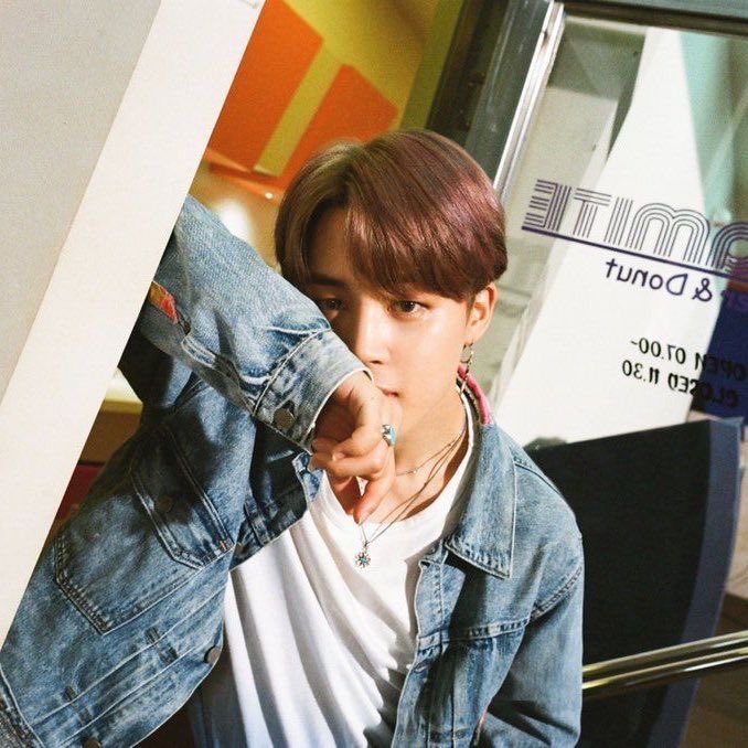 Qg_Barmys's tweet photo. 🔮[🚨] GENTE?!?! With You ultrapassa Dynamite e se torna a música no GERAL mais rápida da HISTÓRIA a alcançar o #1 no Itunes de 100 PAÍSES!! 

🥇“With You” by Park Jimin &amp; Ha Sungwoon (aproximadamente 5 horas).
🥈“Dynamite” by BTS (aproximadamente 8 horas) 

@BTS_twt #WithYou https://t.co/SmgjnRn4Bf