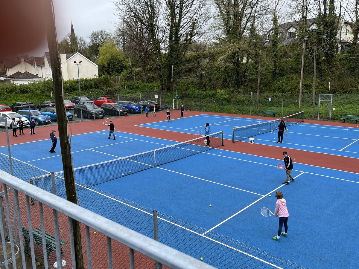 BridgendTennis's tweet photo. *Spring Coaching Programme*

🗓 12 weeks starts 25th Apr
3️⃣6️⃣ classes
🎾 Sessions for all ages and abilities
💻 Online sign up

🔵 Blue 3-5 yrs
🔴 Red 5-8 yrs
🟠 Orange 8-9 yrs
🟢 Green 9-11 yrs
🟡 Yellow 12-18 yrs
🎾 Adult Coaching 

ℹ️ For more info: 
https://t.co/iHTKsA3nO5 https://t.co/PjvF2jT4nl