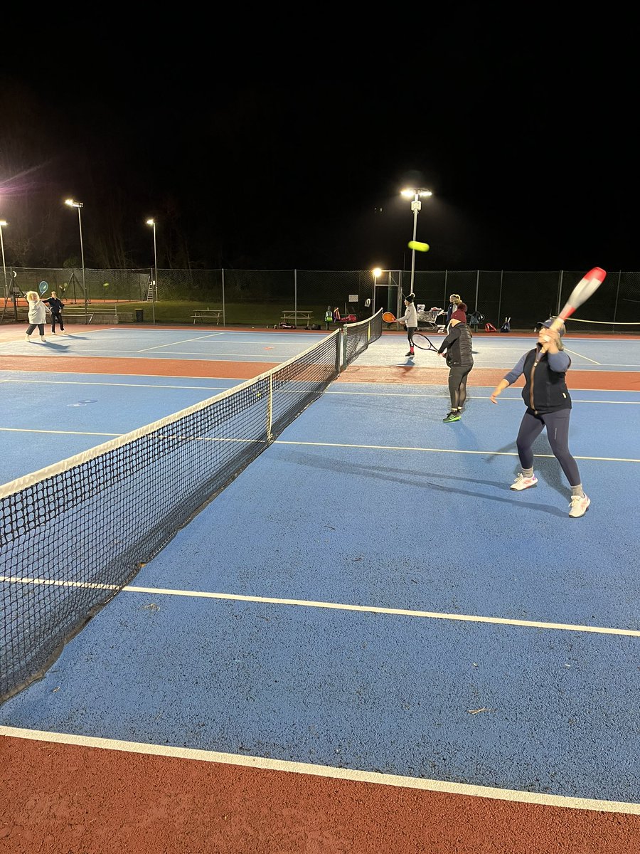 BridgendTennis's tweet photo. *Spring Coaching Programme*

🗓 12 weeks starts 25th Apr
3️⃣6️⃣ classes
🎾 Sessions for all ages and abilities
💻 Online sign up

🔵 Blue 3-5 yrs
🔴 Red 5-8 yrs
🟠 Orange 8-9 yrs
🟢 Green 9-11 yrs
🟡 Yellow 12-18 yrs
🎾 Adult Coaching 

ℹ️ For more info: 
https://t.co/iHTKsA3nO5 https://t.co/PjvF2jT4nl