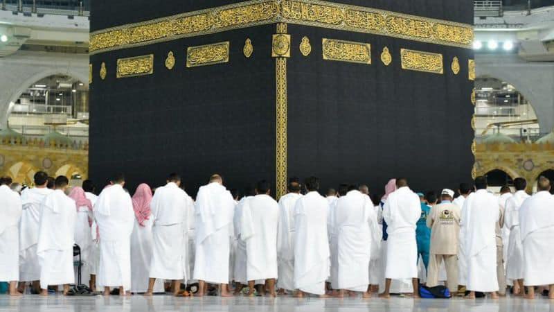 Ammar__Ansari's tweet photo. وَالَّذِيۡنَ جَاهَدُوۡا فِيۡنَا لَنَهۡدِيَنَّهُمۡ سُبُلَنَا ‌ؕ وَاِنَّ اللّٰهَ لَمَعَ الۡمُحۡسِنِيۡنَ ۞

جو لوگ ہماری خاطر مجاہدہ کریں گے انہیں ہم اپنے راستے دکھائیں گے، اور یقیناً اللہ نیکو کاروں ہی کے ساتھ ہے  ؏

#22Ramadan
#RamadanKareem 
#LailatulQadr https://t.co/Tl6TliEFpv