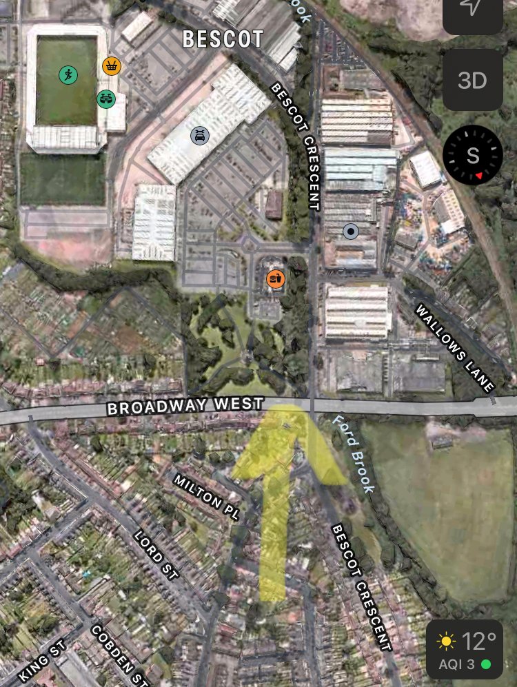 doone128's tweet photo. Hi @WalsallCouncil. Is there any news on when this is going to be fixed on Broadway West, Walsall? It’s a real eyesore and has been like this for months and months. https://t.co/RM0mEhhyiT