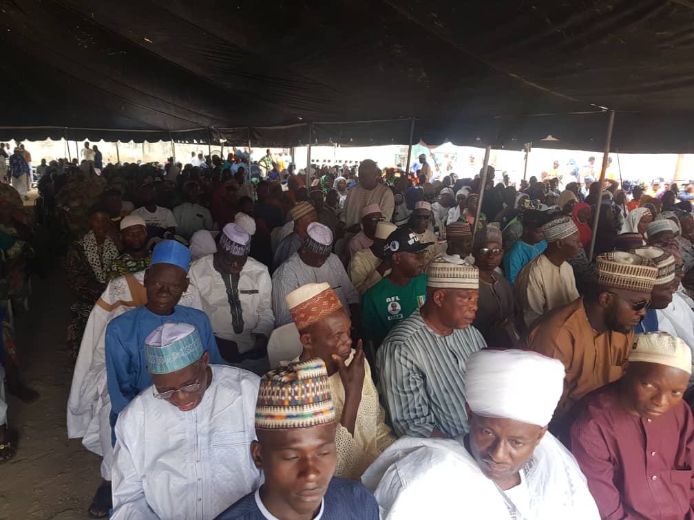 AF_lawal's tweet photo. My appreciation will not be complete without extending my gratitude to Kwarans, who have supported me immensely since my appointment as the Commissioner of Water Resources till date. Your support is truly appreciated and valued, thank you as always. https://t.co/LQs9mx4RlO