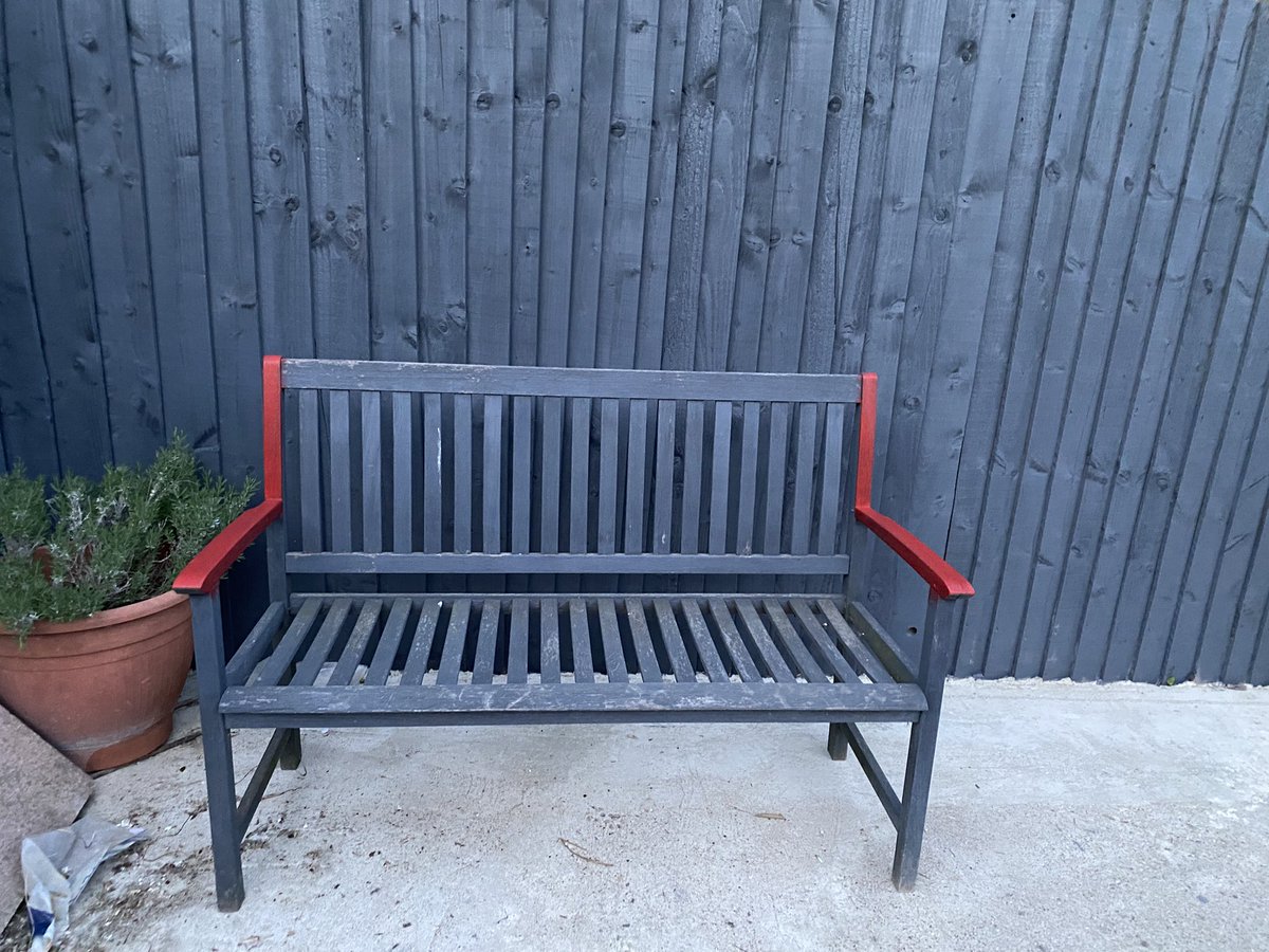 acserrao76's tweet photo. Trying to decide whether to go full red on the bench too 🤔 #DIYW ♿️ project for next weekend maybe @katrina_nunn https://t.co/H62iKCclnN