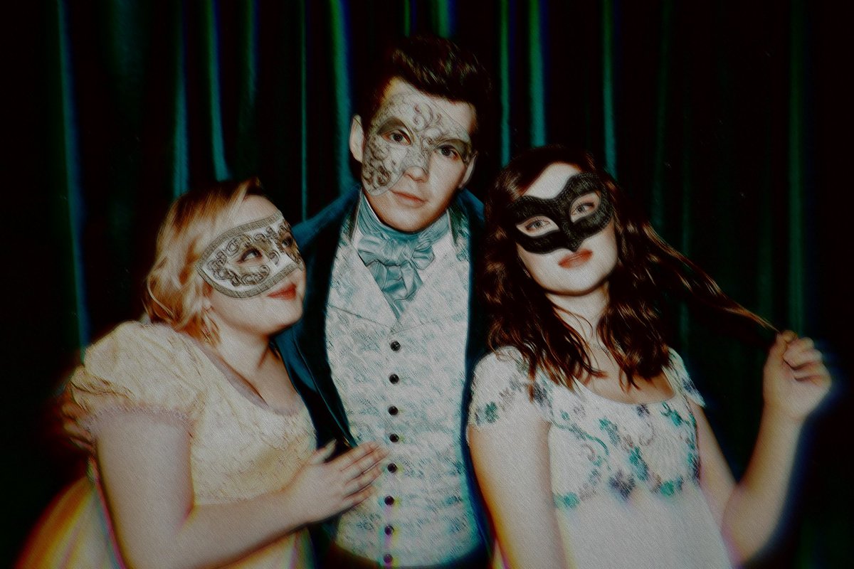 debonairsouI's tweet photo. #𝑍𝑂𝐷𝐼𝐴𝐶𝑀𝐴𝑆𝑄𝑈𝐸𝑅𝐴𝐷𝐸

      An asymmetrical mask, all in the spirit of my star sign, Gemini—courtesy of Pen’s and El’s fashion advice. https://t.co/lcousozxDV