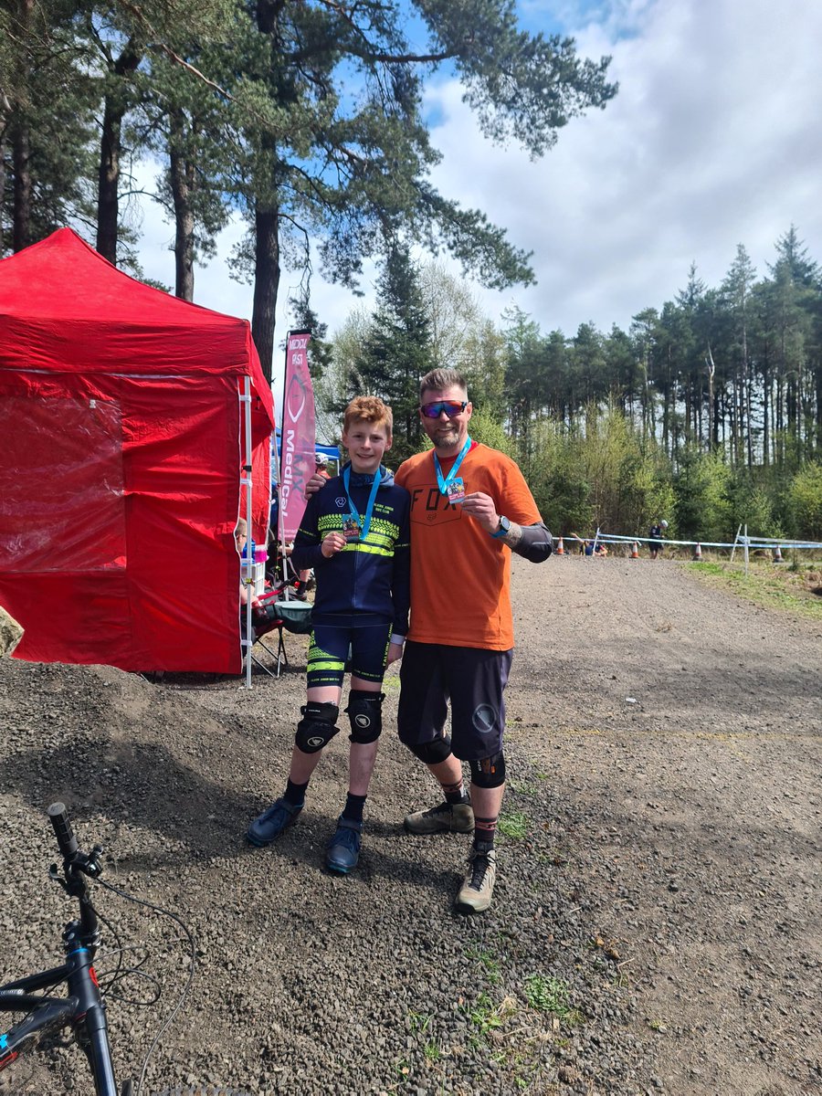 bryanjardine's tweet photo. Jake racing today (&amp;his old dad) at round 2 of the Scottish Cross Country Mountain Bike Championships. @BantMrsJBrown https://t.co/QU2GltnrsL