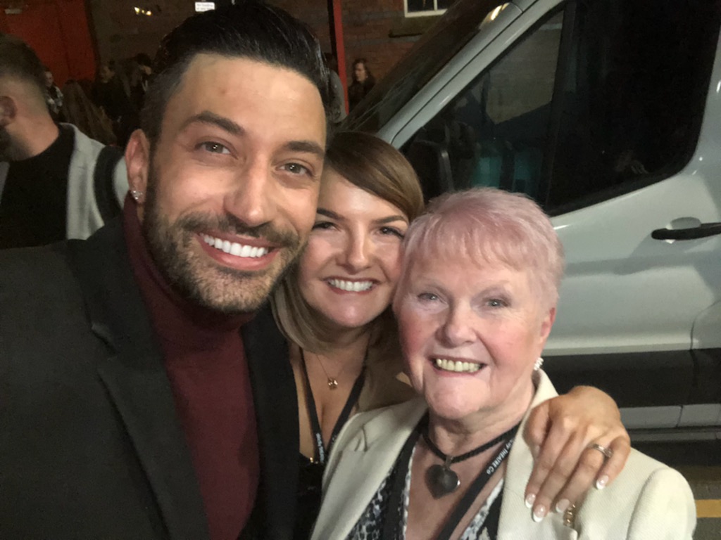 Start of the night V's the end of the night! 😂 🤪 
Hope to meet you again <a href="/pernicegiovann1/">Giovanni Pernice</a> 
Just booked for #HimandMe 🤩
Can't wait! 💃🕺Roll on July! xXx
<a href="/TheAntonDuBeke/">Anton Du Beke</a> 
#giovannipernice #thisisme