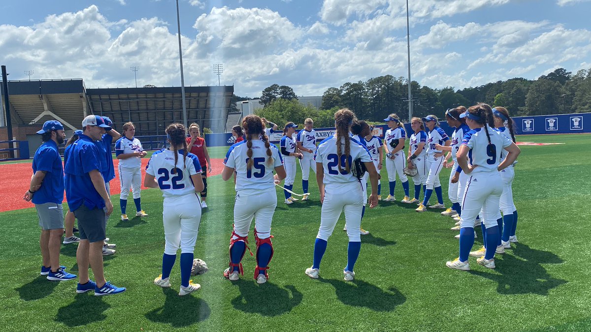 LATechSB's tweet photo. 🧹🧹🧹

Get the brooms out folks. 

@LATechSB 3
UAB 2

Techsters now in second place … one game behind NT and WKU. https://t.co/jEbkUYHnqd