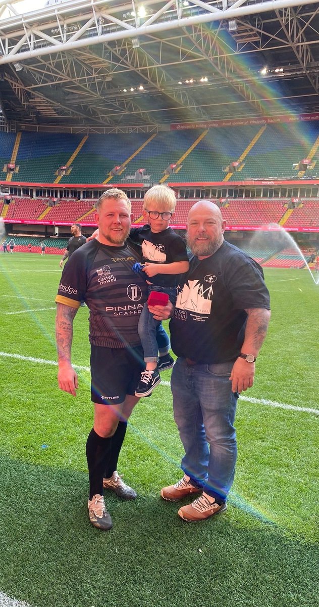 daniellemered_'s tweet photo. WRU Championship Cup Winners 🏆

Being in the rehab club has been tough this year @2JJC2 but we're back! 😍

@neathrfc @neathsupporters
#NeefNeefNeef https://t.co/4uR4mwFkhd