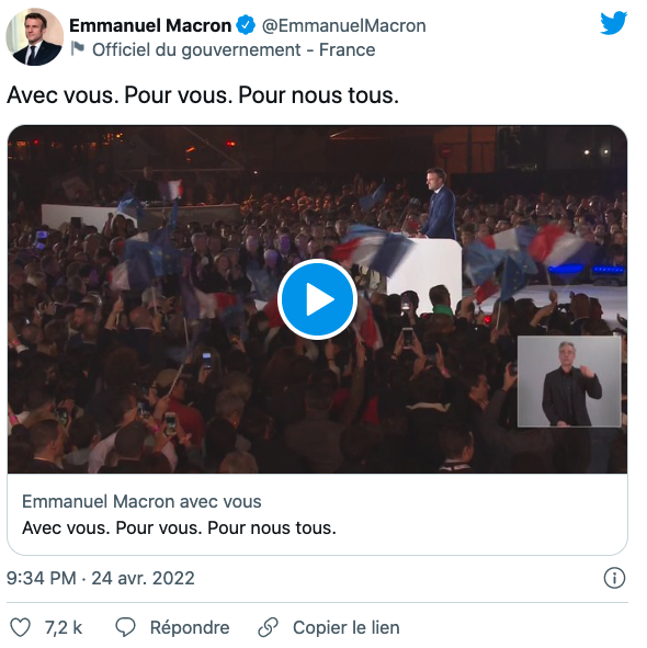 LePoint's tweet photo. Le président de la République est arrivé sur l'air de « L'Ode à la joie », l'hymne européen, entouré de son épouse Brigitte Macron et d'une trentaine d'enfants.

📍Suivez le direct. https://t.co/x6AJqgmCYV #presidentielles2022 #Elections2022 https://t.co/upPGSeF4rw