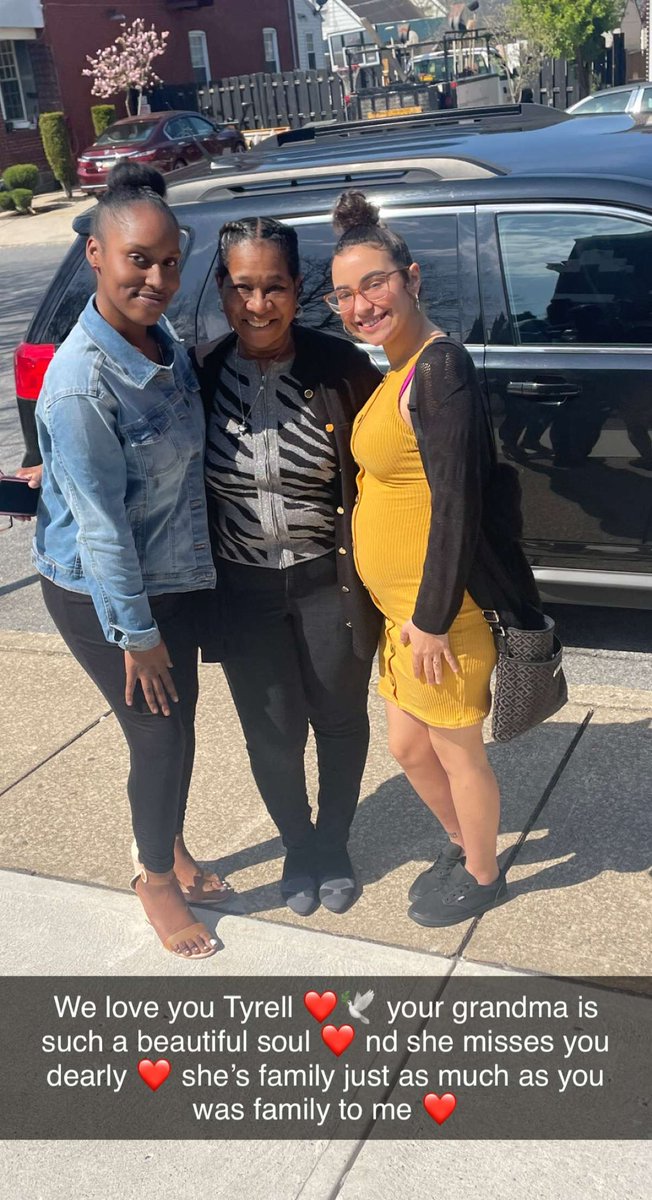 Queeen__jaja's tweet photo. Had a blessed day at church with my sis nd Mama Crystal 🫶 #LongLiveRell ❤️🕊 will forever love thru us, you have such a beautiful and strong grandma ❤️ I’m blessed she has came into my life 🙏🏽 having her in my life is like having another part of you in mine ❤️ I love you Rell ❤️ https://t.co/mzxYFbmFC0