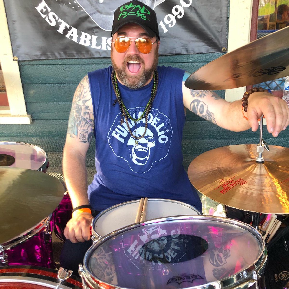 TheLeesOfMemory's tweet image. Just here with a #LukeSchneider @Bryant13Andrew #StewartPack &amp;amp; #MikeArmstrong Appreciation Tweet. Rad times at @LostNFoundRecs for @recordstoreday &amp;amp; the first-ever live outing for @RectangleShades ⚡️ Lord willing it won't be the last! ✌🏼