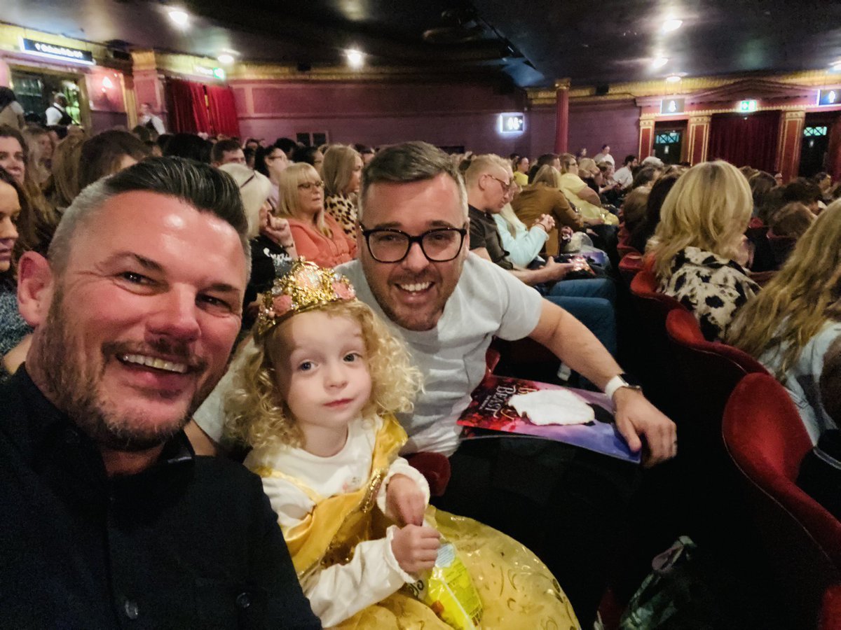 CarlAustinBehan's tweet photo. Willows first visit to the theatre and it was to see @BeautyMusical @PalaceAndOpera WOW!! We absolutely loved it!! She asked me “why you crying daddy Carl” and then SHOUTED “Daddy Simon, Belle is wearing my dress” ❤️ #FirstTimeMemories ❤️ @Si_AustinBehan thanks Dave & Tracey ❤️ https://t.co/0x0YQyf6no