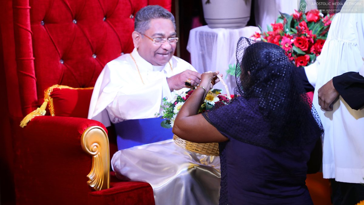 TheHolyApostle's tweet image. The #accurate weapon you should use to change the world is to change #yourself

#HisHolinessRohanLalithAponso