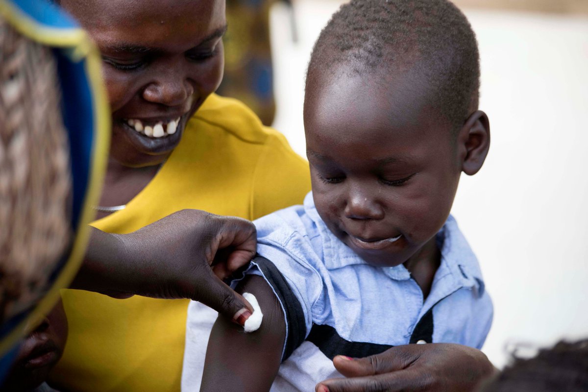 AreteStories's tweet photo. (2/2) In this photo, a boy receives the Measles vaccination in South Sudan, in February 2020, as part of UNICEF's South Sudan Measles vaccination initiative.
Photo: Samir Bol / UNICEF / Arete
#Photography #Journalism #Photojournalism #Photojournalist #NGOs #NGOcomms #Charity https://t.co/VDSYlIpV0K