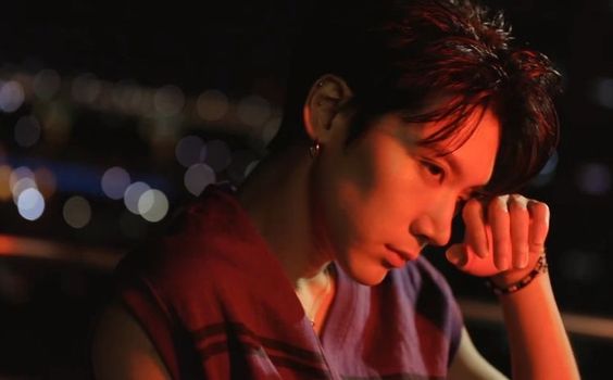 juniperusabina's tweet photo. #LUTEN: 

“I have to go,” Ten closes his eyes.

Lucas blows acrid smoke at the ceiling and says nothing.

https://t.co/ZTn0uvI5ZC https://t.co/APMsyFQjuZ