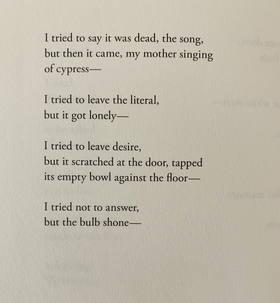 ChrisKondrich's tweet photo. Solmaz Sharif

from “An Otherwise”

(absolutely stunning) https://t.co/XWlXFZ1fWJ