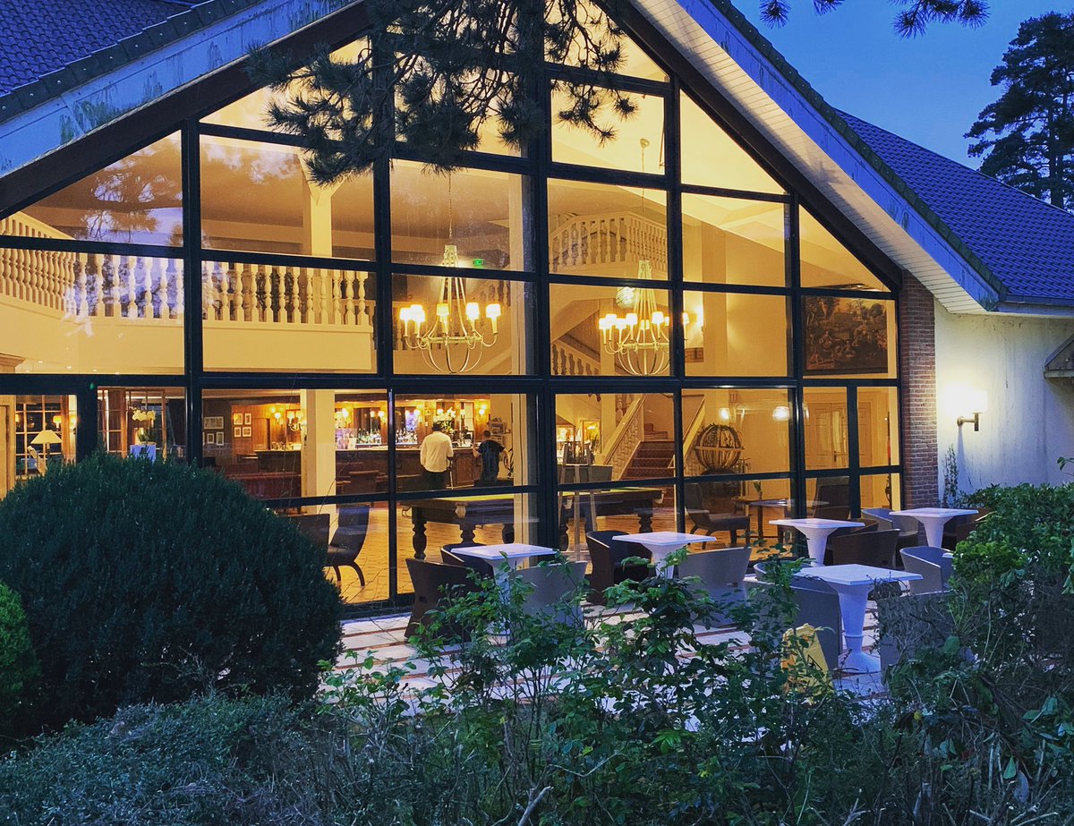 Laetitia Ferrari (@laetitialenoir) on Twitter photo 