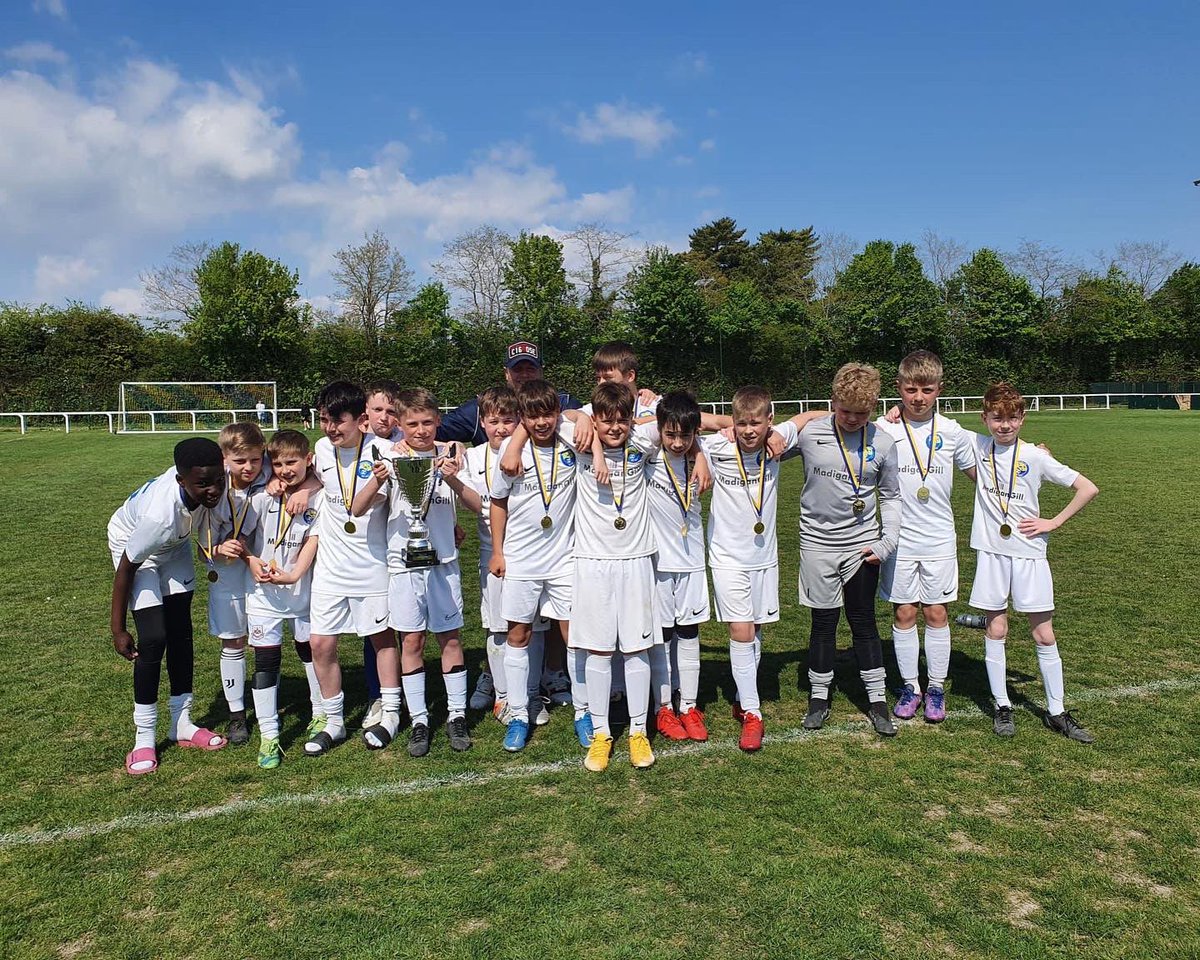 KingsHillFC1's tweet photo. Well done to our U12 Rangers who won their spring cup final against Snodland Town ⚽️🏆 https://t.co/hbLAX9aLXa