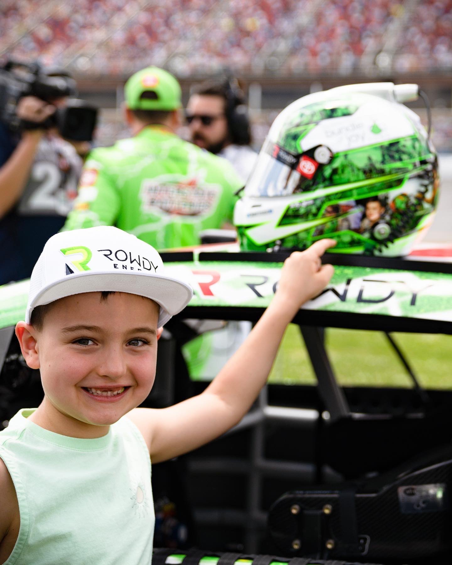 Brexton Busch on Twitter "I’m on my Dad’s Talladega helmet! 🤗 enter