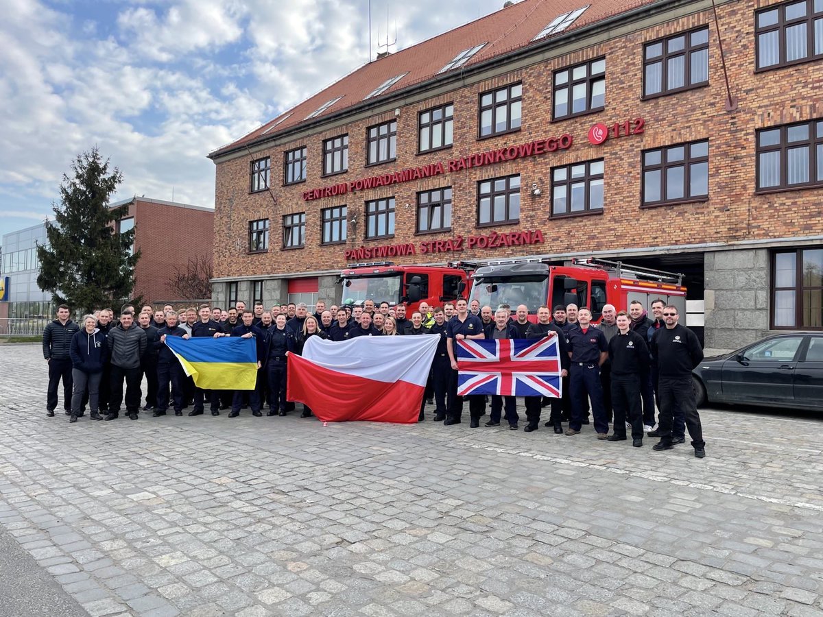 SuffolkFire's tweet photo. After a night with Polish firefighter colleagues and another 300 miles, the convoy have made it to their final destination! Well done to all involved including our Suffolk team, we're proud of you 👏
The vital kit will soon be helping firefighters and the people of Ukraine 🙏🚒🇺🇦 https://t.co/Kp6YoqdYOZ