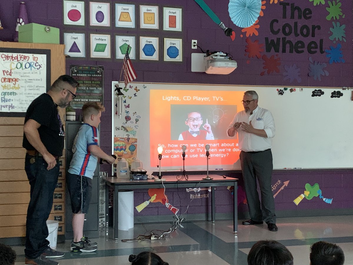 APonderLibrary's tweet image. Thank you MISD Energy Conservation Specialists for teaching our Ponder Panthers how to be smart with their energy.  #MisdLibLove @MISDEnergyTeam