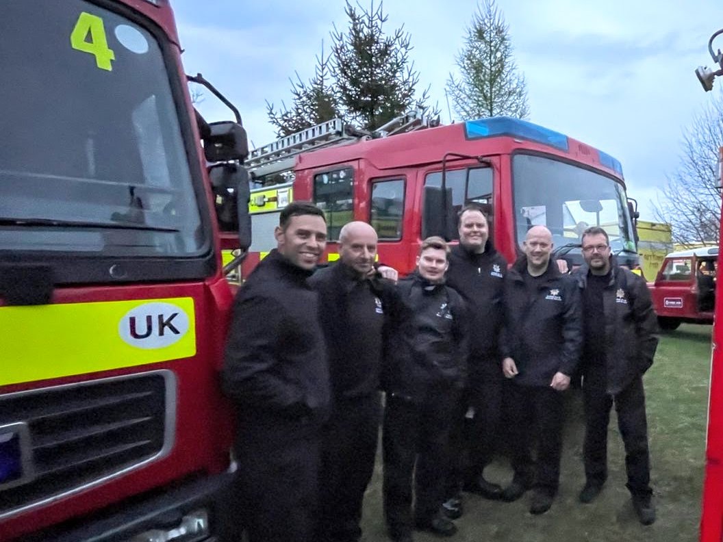 SuffolkFire's tweet photo. After a night with Polish firefighter colleagues and another 300 miles, the convoy have made it to their final destination! Well done to all involved including our Suffolk team, we're proud of you 👏
The vital kit will soon be helping firefighters and the people of Ukraine 🙏🚒🇺🇦 https://t.co/Kp6YoqdYOZ