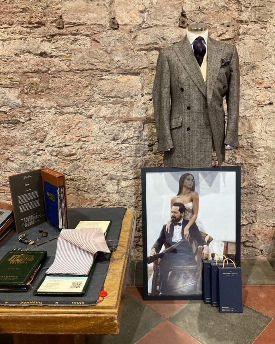 broganbespoke's tweet photo. A enjoyable day showcasing alongside other wedding suppliers at @TorreAbbey today. 🎩💍 https://t.co/dj234mVc2A